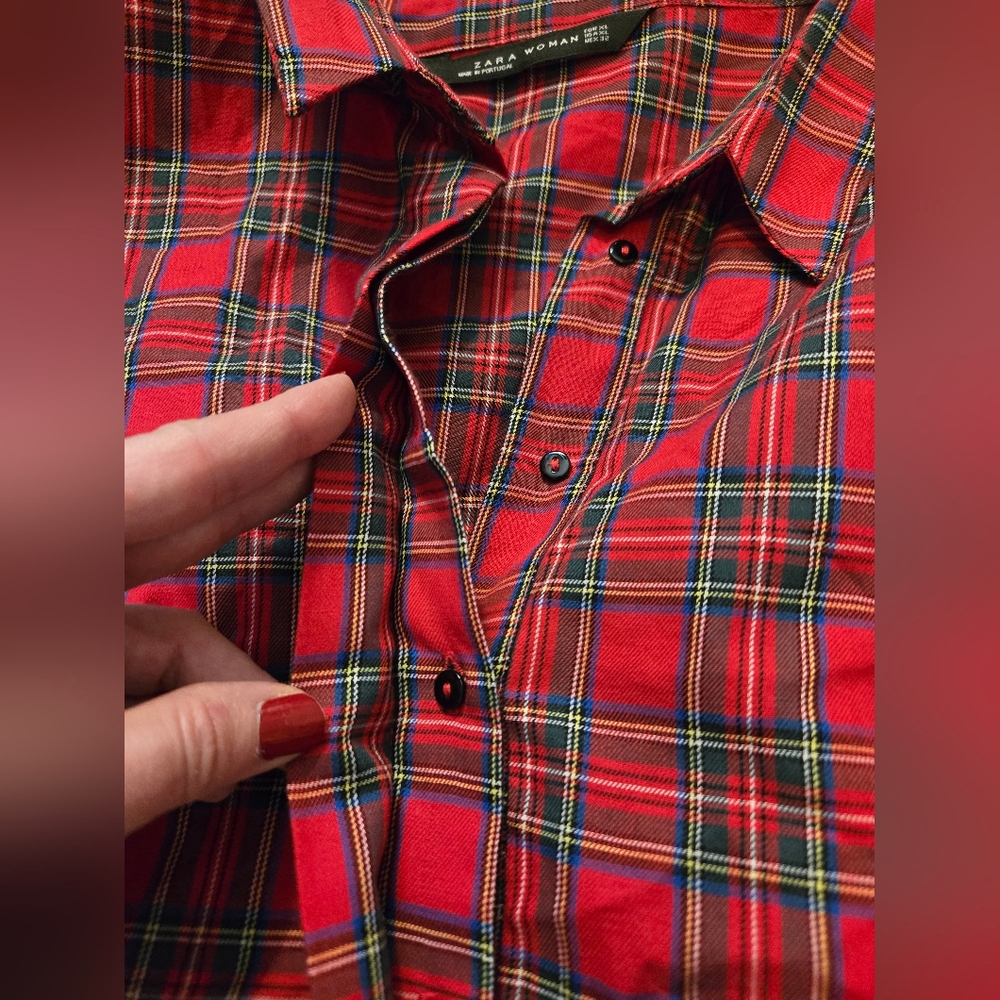 Zara. Holiday, Red, Plaid Blouse. Size XL.  Collared, button up. Long Sleeved.